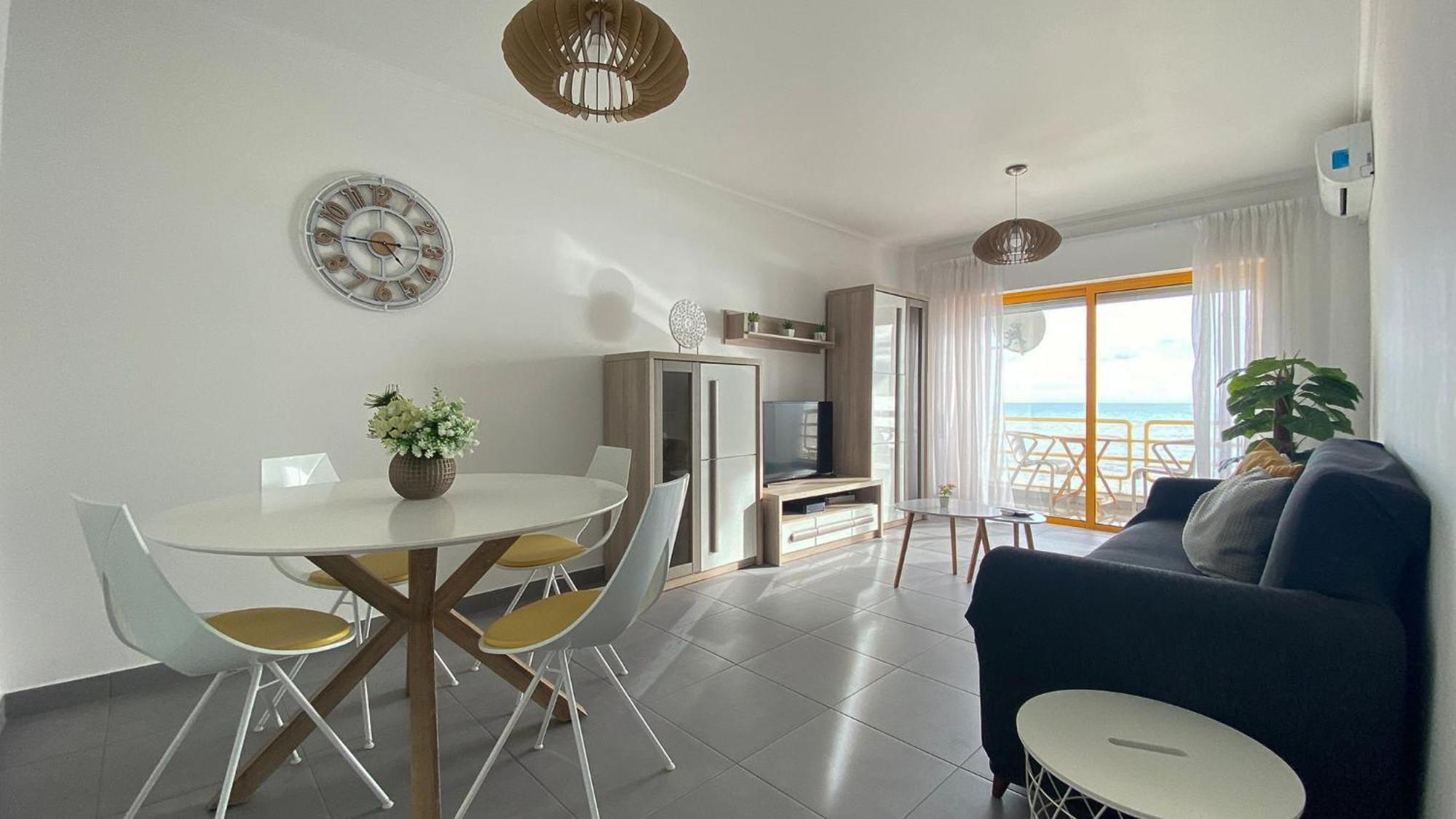 Quarteira Frente Praia II By Homeslow Rentals Exterior foto